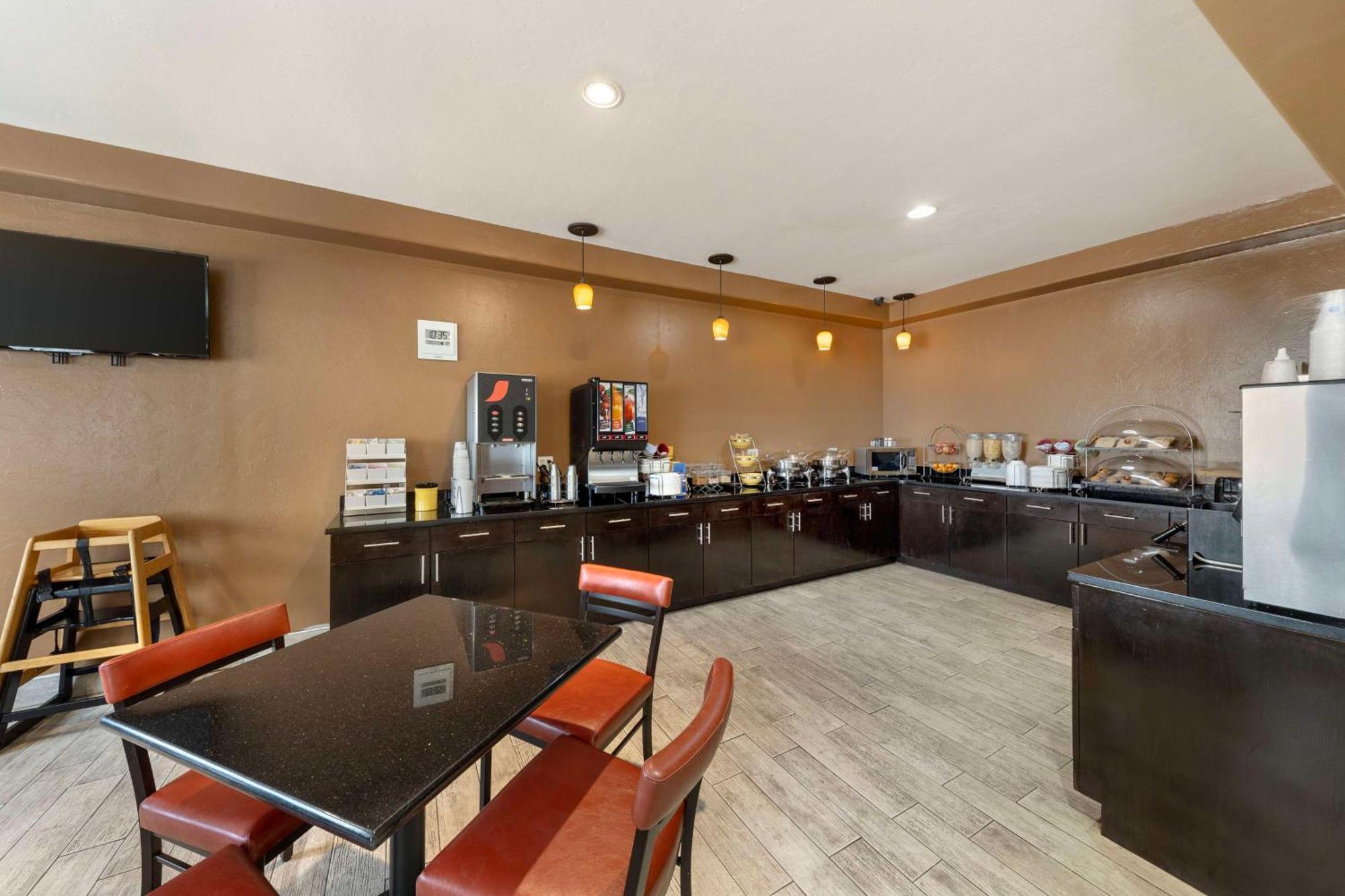 Best Western Greentree Inn & Suites Moore Exteriör bild